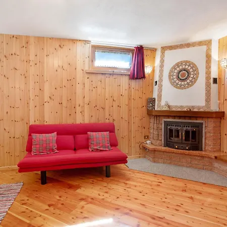Mountain Chalet Close To Bormio *