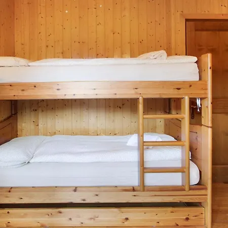 Mountain Chalet Close To Bormio בקתה